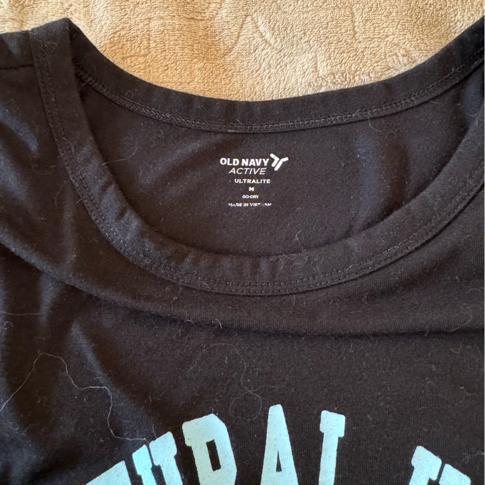 Old Navy Ultralite Active Tank Top, size M - Picture 3 of 3